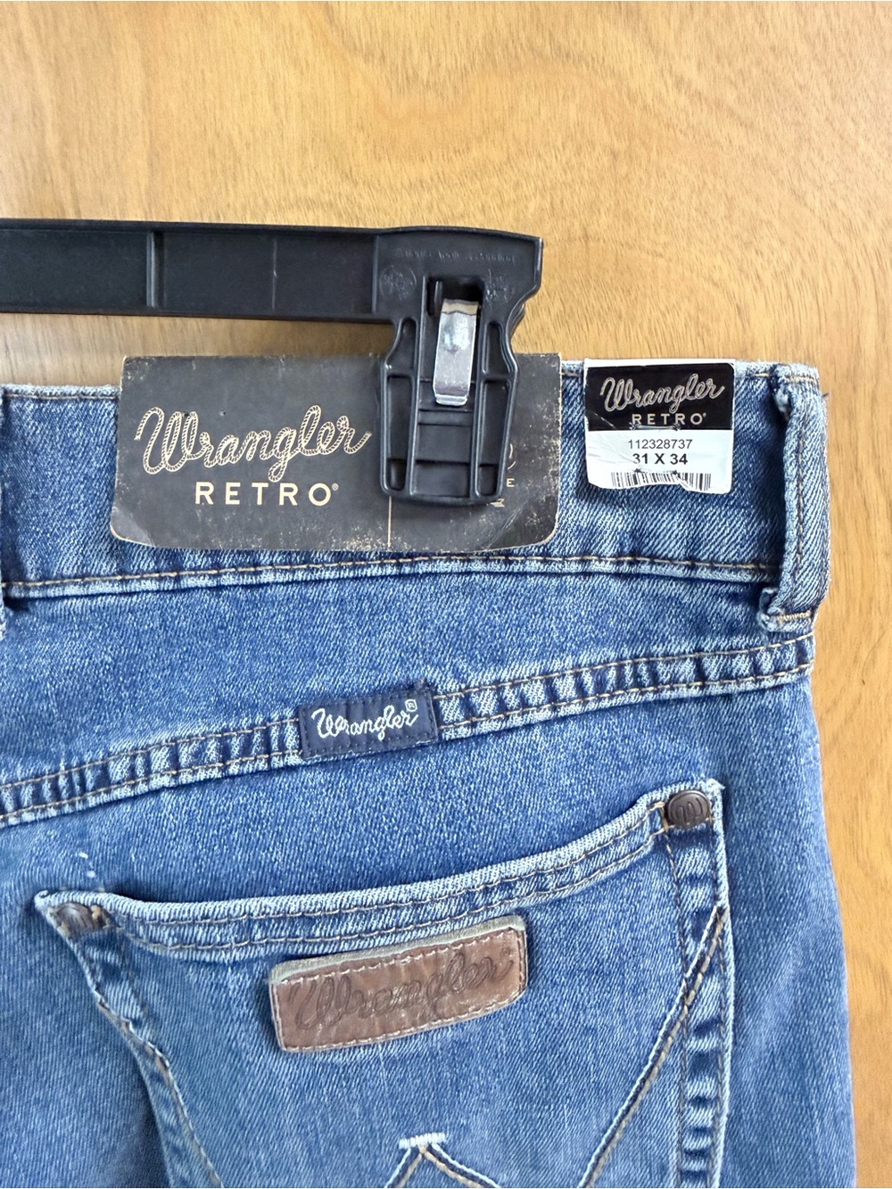 Wrangler Women’s Medium Blue Flare Jeans - Picture 3 of 3